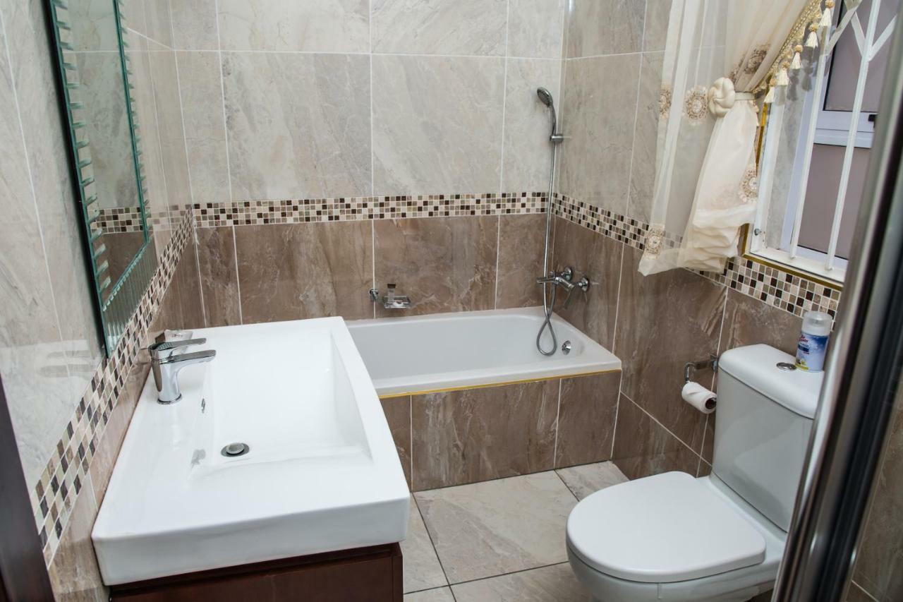 מאנזיני Ekupholeni Garden Villas מראה חיצוני תמונה